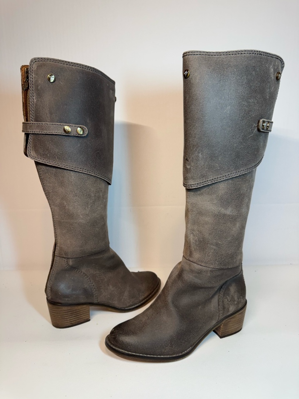 DaniBlack Gray Suede Knee High Riding Boots Gold Hardware Size 6M